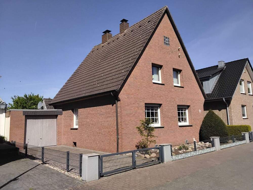 Thumbnail-***BÜSCHER IMMOBILIEN*** Charmantes Einfamilienhaus mit großem Grundstück, Vollkeller und viel Potenzial in naturnaher Lage