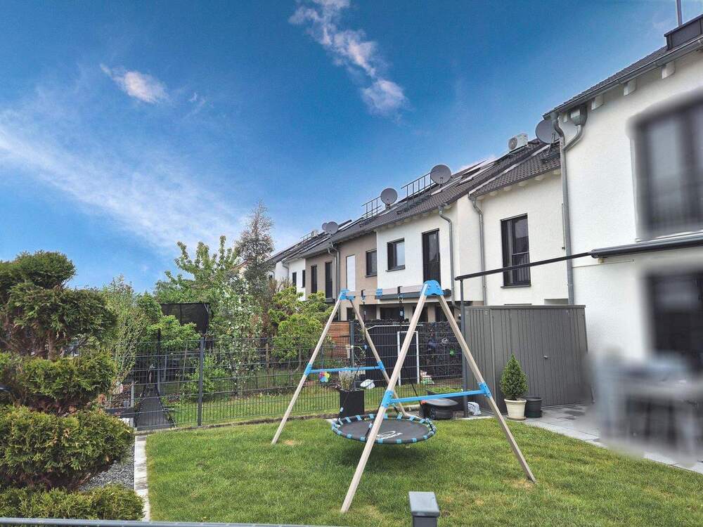 Thumbnail-Hochwertiges Reihenhaus 5ZKB + Wohnkeller - Sahnestück in Jügesheimer Feldrandlage mit S-Bahn