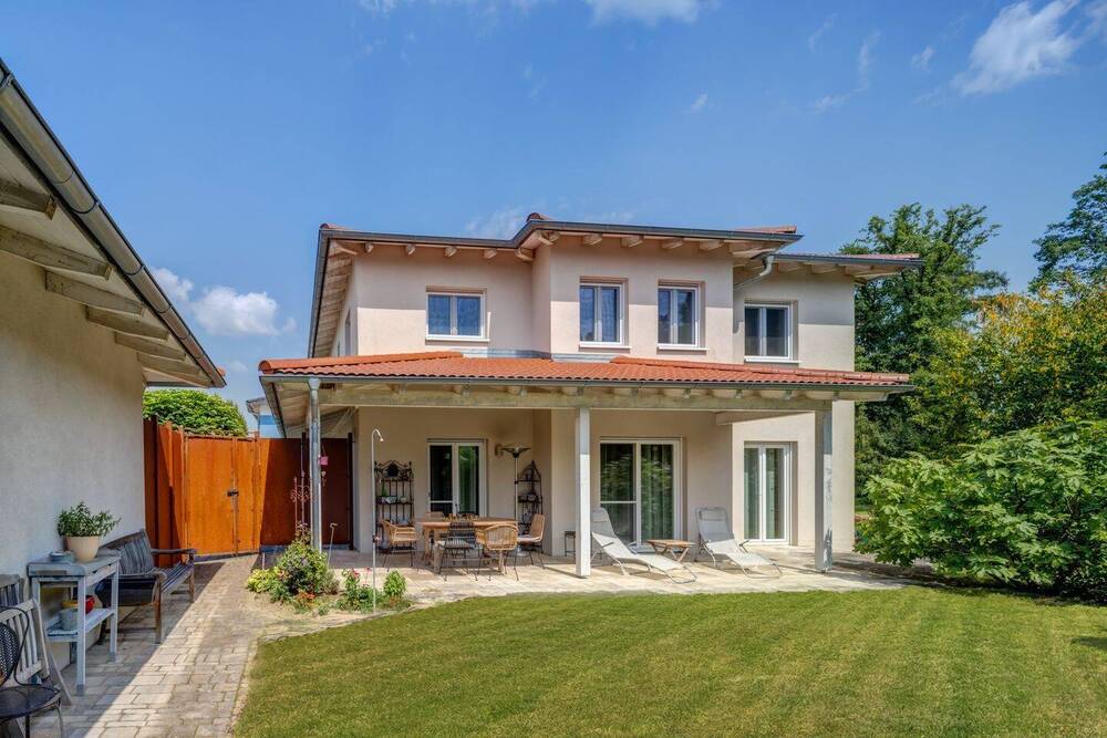 Thumbnail-Perfekt für Familien in ruhiger Ortsrandlage! Großzügiges Einfamilienhaus modern und komfortabel ausgestattet!