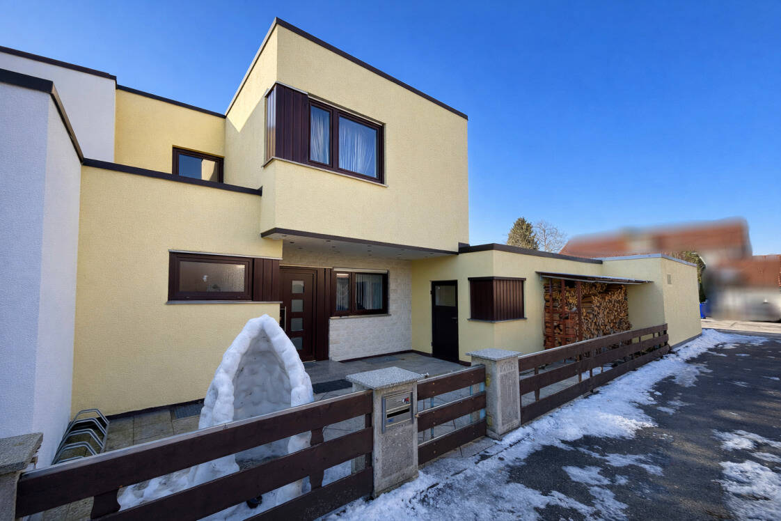 Thumbnail-Attraktive Doppelhaushälfte mit sonnigem Garten in Burghauser Neustadt
