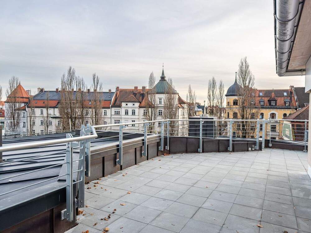 Thumbnail-Großzügige Maisonettewohnung. Ca. 50m² Dachterrasse mit Blick über die Stadt.