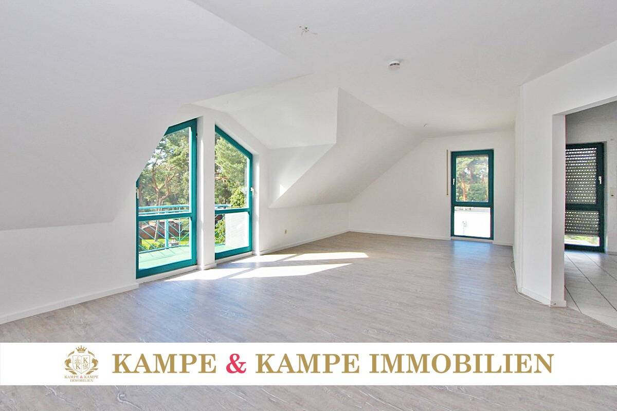 Thumbnail-Attraktive Dachgeschosswohnung in Seenähe in Eichwalde zu verkaufen