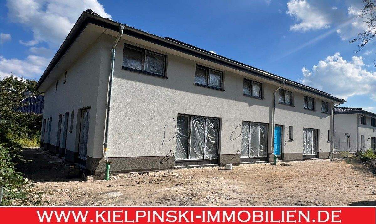 Thumbnail-Neubau in Niendorf: 3-Zimmer-Maisonette-ETW im Effizienzhaus 55 mit Terrasse und eigenem Garten
