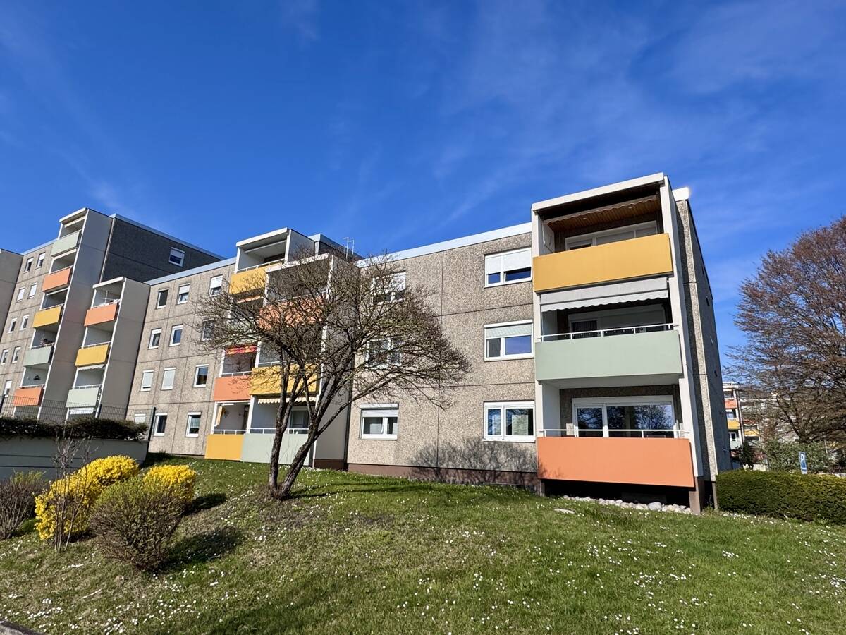 Thumbnail-Gepflegte 3-Zimmer-Wohnung mit Balkon und Tiefgaragenbox