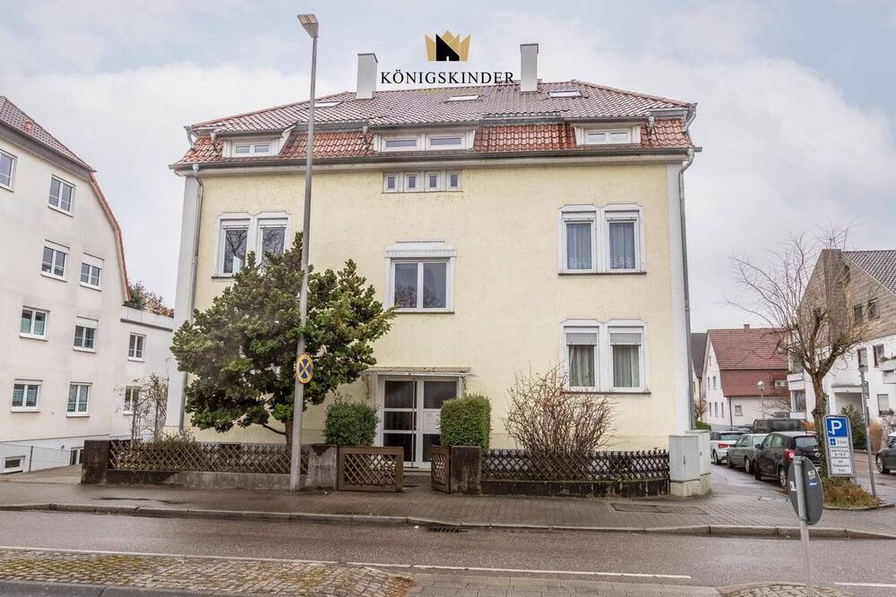 Thumbnail-Geräumige drei Zimmer Wohnung in zentraler Lage