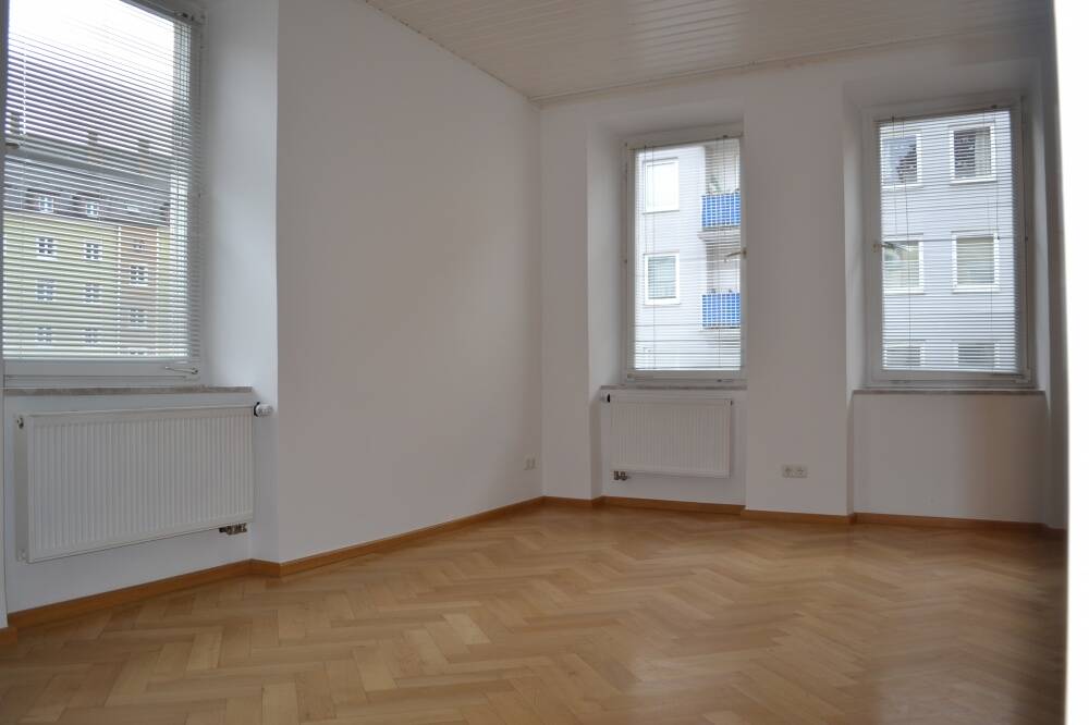 Thumbnail-Rotkreuzplatz, 2Zi. Whg. mit Wohnküche, Altbau, ideal für WG
