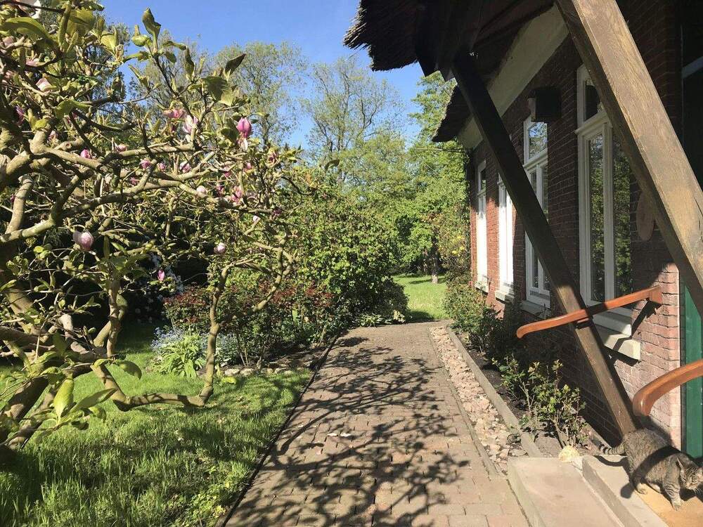 Thumbnail-Großzügiges Anwesen unter Reet mit großem parkähnlichem Grundstück - vielseitig nutzbar.