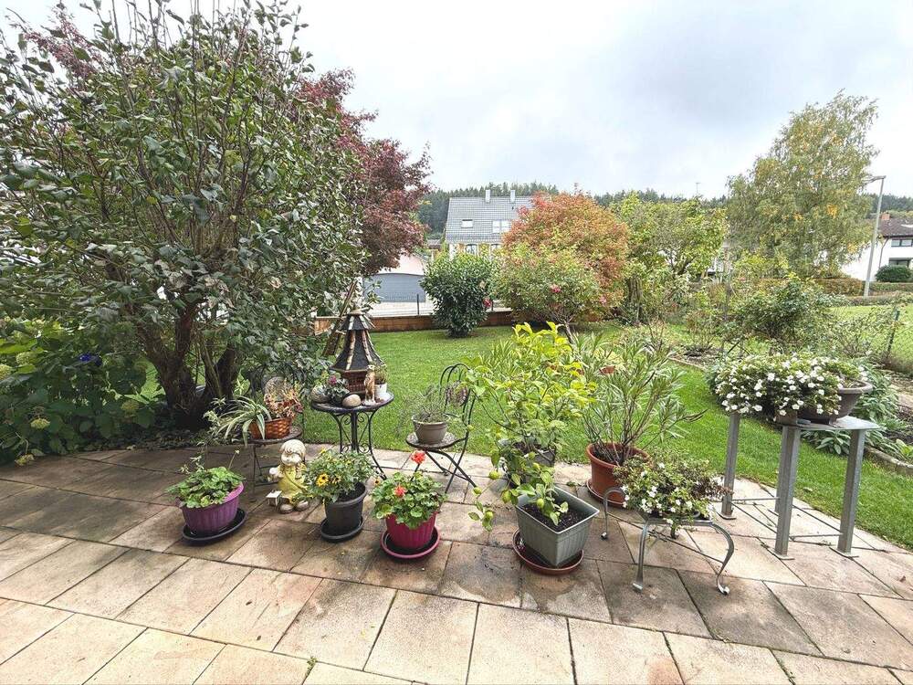 Thumbnail-Dreifamilienhaus mit vielen Möglichkeiten