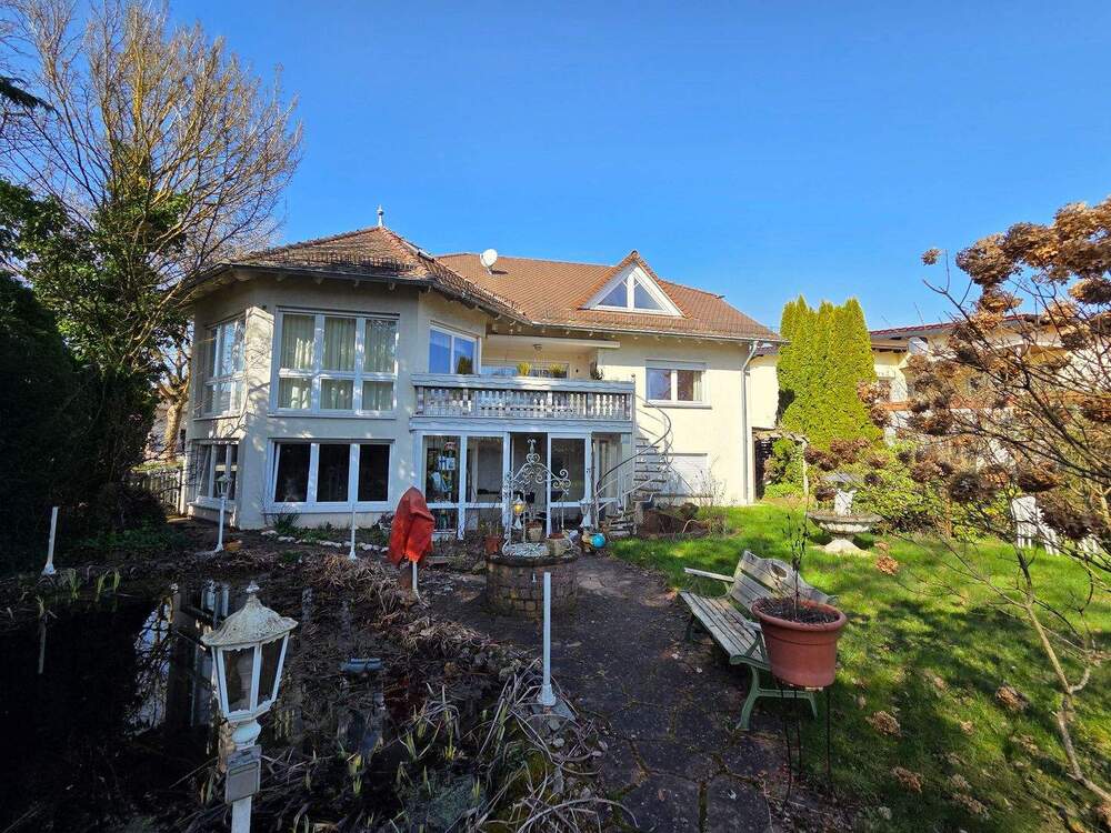 Thumbnail-Exklusives Einfamilien-Haus mit Einliegerwohnung, Wintergarten, Sauna und parkähnlichem Garten