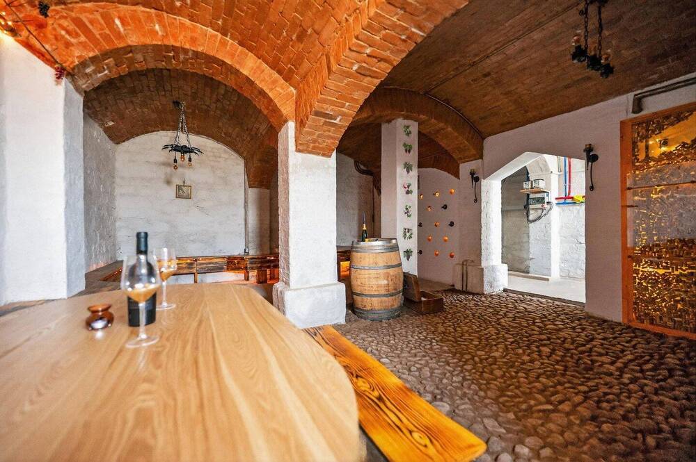 Thumbnail-Schönes Einfamilienhaus zu verkaufen. Ohne Maklerprovision. Erstbezug nach Sanierung. Weinkeller