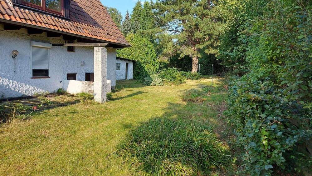 Thumbnail-Sonniges Baugrundstück in sehr ruhiger Lage für DHH oder EFH