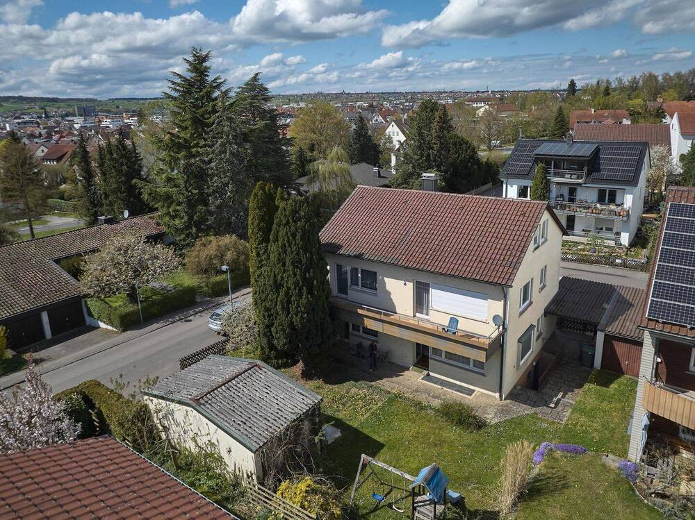 Thumbnail-Stein auf Stein und grundsolide: Ein Haus in großartiger Wohnlage zu einem bestechenden Preis.