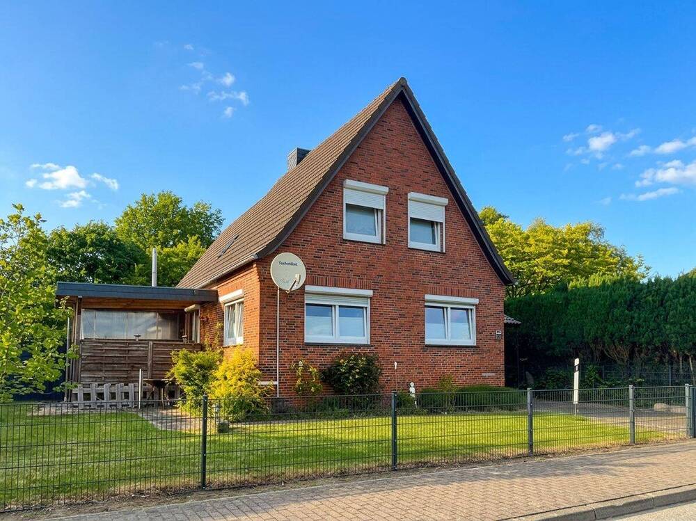 Thumbnail-Alle unter einem Dach - Einfamilienhaus mit Einliegerwohnung in Rethwisch!