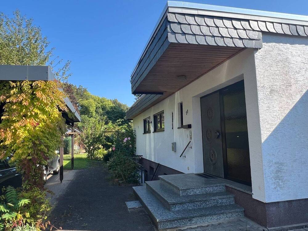 Thumbnail-PREISREDUZIERUNG! Bungalow mit ELW und großem Garten in Bad Sobernheim zu verkaufen