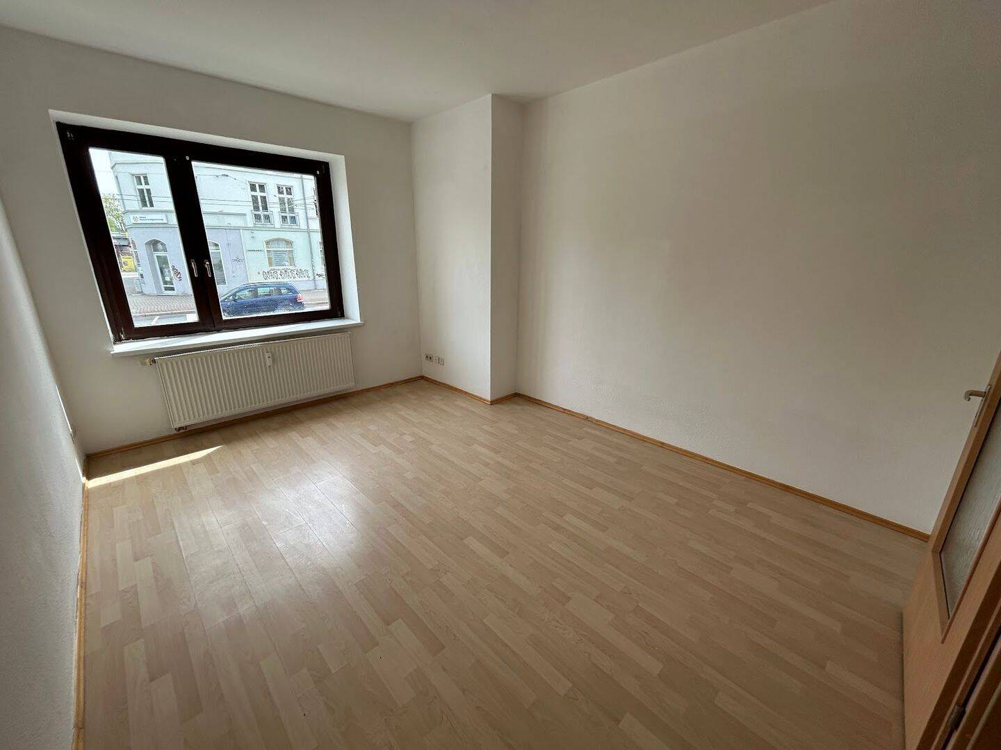 Thumbnail-Helle und familienfreundliche 3-Zimmer-Wohnung im Erdgeschoss mit Balkon!