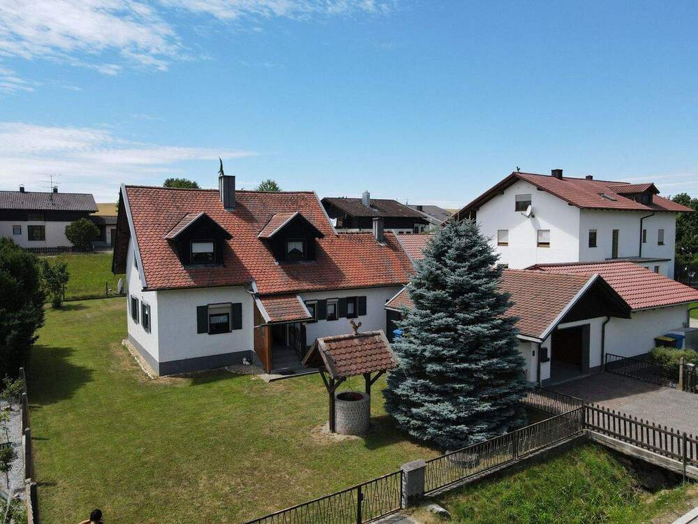 Thumbnail-Charmantes Einfamilienhaus mit großem Garten in Mengkofen