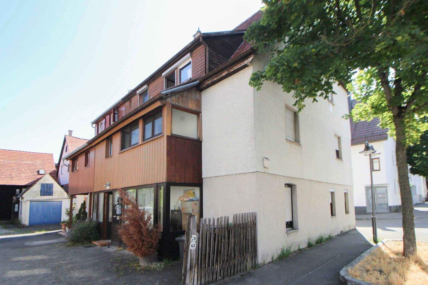 Thumbnail-DHH mit Garten, Garage und anteiliger Scheune in Weilimdorf