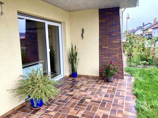 Thumbnail-Großzügige Zwei-Zimmerwohnung in sehr ruhiger und ansprechender Wohnlage mit toller Terrasse