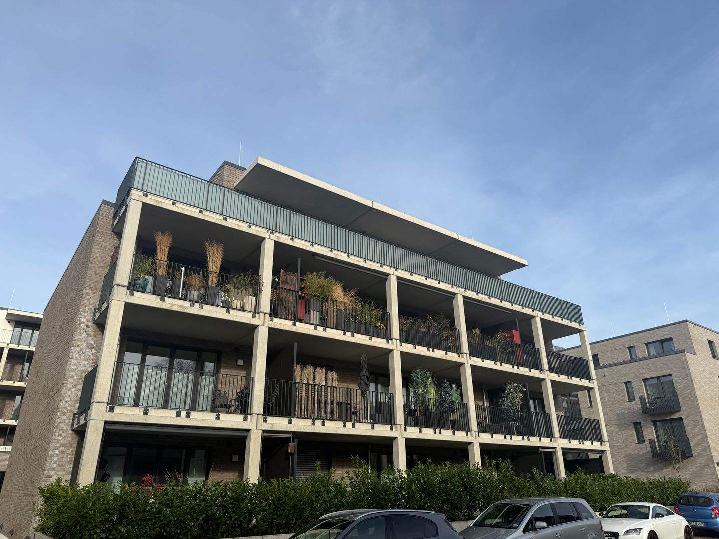 Thumbnail-Hübsche 3-Zimmer-Eigentumswohnung- neuwertig, barrierefrei mit Terrasse und kleinem angelegten Garten- nahe der Eilenriede mit vielen Extras z.B.EBK