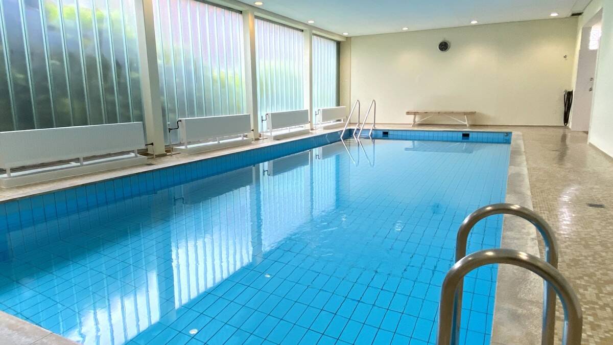 Schwimmbad in der Wohnanlage