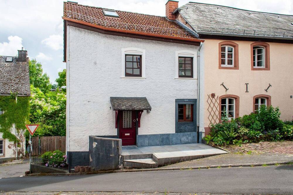 Thumbnail-Wohnhaus in Mürlenbach - 4 Schlafzimmer - kleines & pflegeleichtes Grundstück