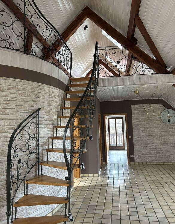 Thumbnail-Charmante Eigentumswohnung mit 4-Zimmer, Balkon und Garage im Herzen von Ochtendung