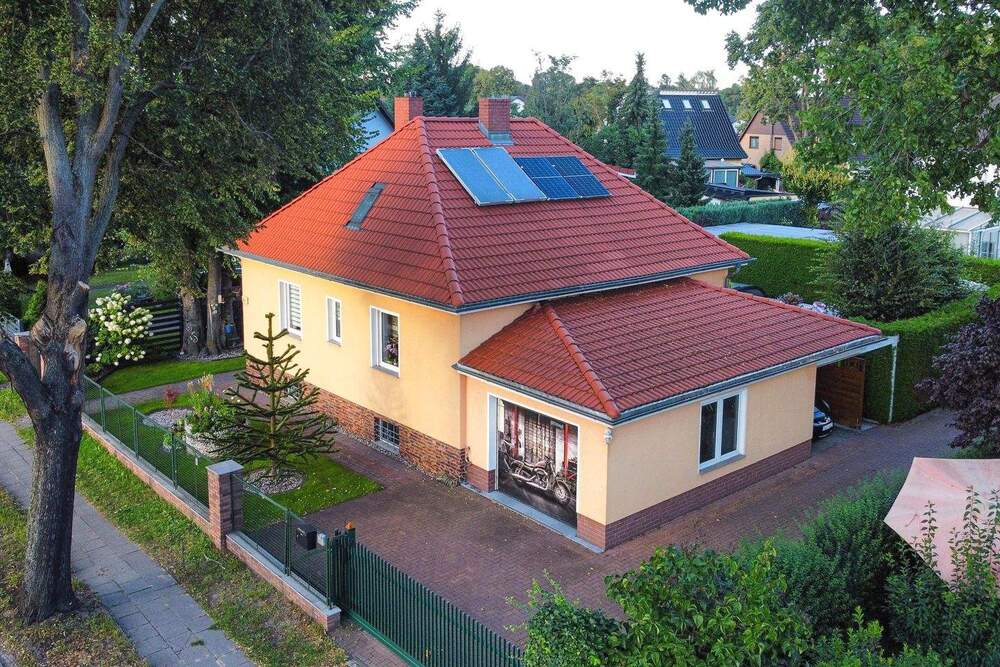 Thumbnail-4 Jahre Vorfreude garantiert - 227 m² kernsanierte Lebensqualität mit Charakter und Pool