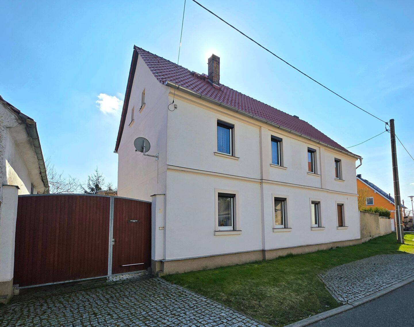 Thumbnail-Charmantes Einfamilienhaus mit Potential - 5 Zimmer & diverse Nebengebäude