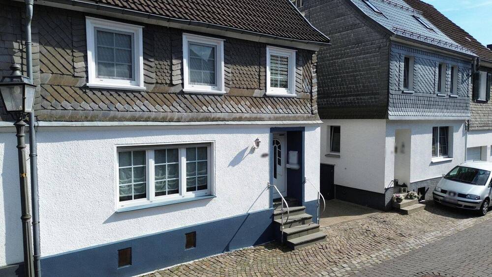 Thumbnail-Zentrale & ruhige Top-Lage in Drolshagen - Gepflegte Immobilie mit großer Garage