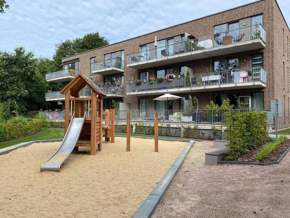 Thumbnail-Sonnige 2-Zimmerwohnung (Neubaucharakter) mit großer Südterrasse und tollem Ausblick in zentraler, aber ruhiger und grüner Lage von Hamburg-Eißendorf!