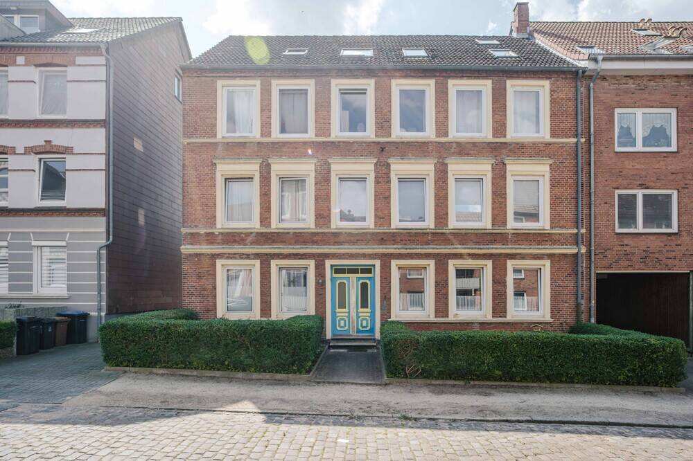 Thumbnail-Gründerzeit-Mehrfamilienhaus in Kiel-Wellingdorf - Investment mit Potenzial
