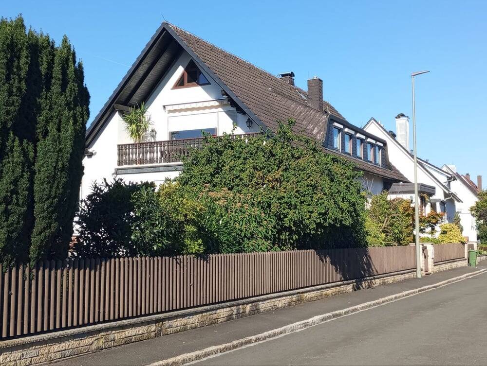 Thumbnail-Mehrgenerationenhaus mit drei Wohneinheiten auf einer Grundstücksgröße von 876 m²