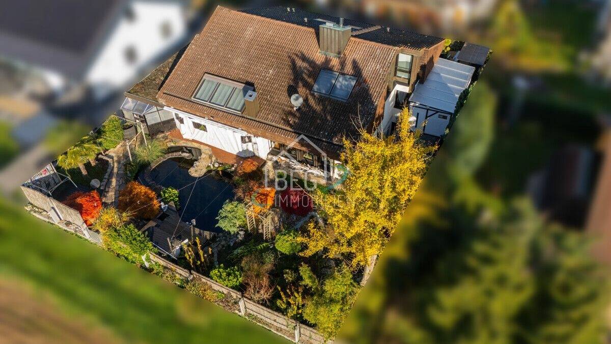 Thumbnail-Freistehendes Einfamilienhaus mit Sauna, Garten und Doppelgarage