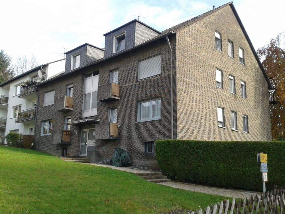 Thumbnail-8 Familien Wohnhaus - 8 ETWs - in Burscheid Hilgen von Privat zu verkaufen