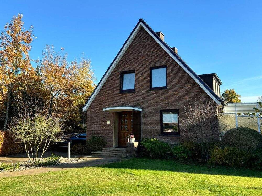 Thumbnail-Großzügiges Einfamilienhaus mit schönem Garten, Vollkeller und Garage in Lübeck-St. Jürgen (Nähe Uni)