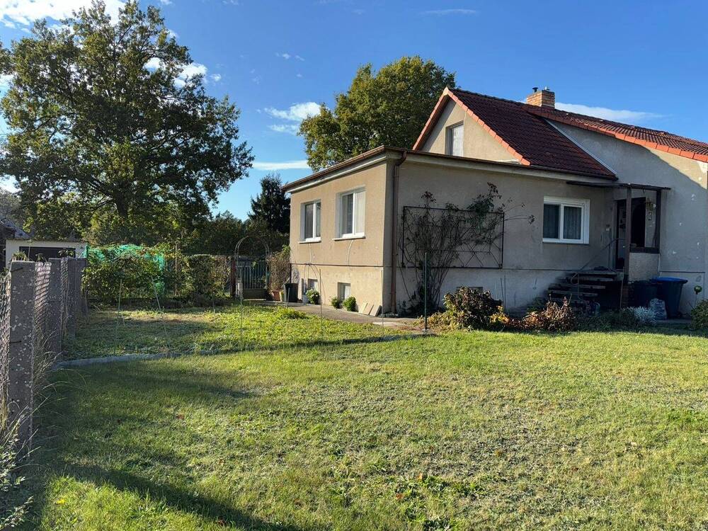 Thumbnail-EFH mit viel Nebengelass, Garage und Garten in einer ruhigen, waldreichen Umgebung unweit vom Stadtzentrum und Haffbad