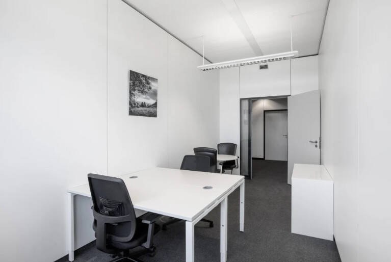 Thumbnail-Privates 2er-Büro im Partnerport Walldorf: flexibel, möbliert, 247
