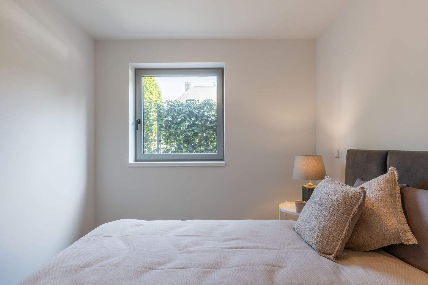 Thumbnail-SEMI - FURNISHED - Teilmöblierte 2-Zimmer-Terrassenwohnung am Isarhochufer