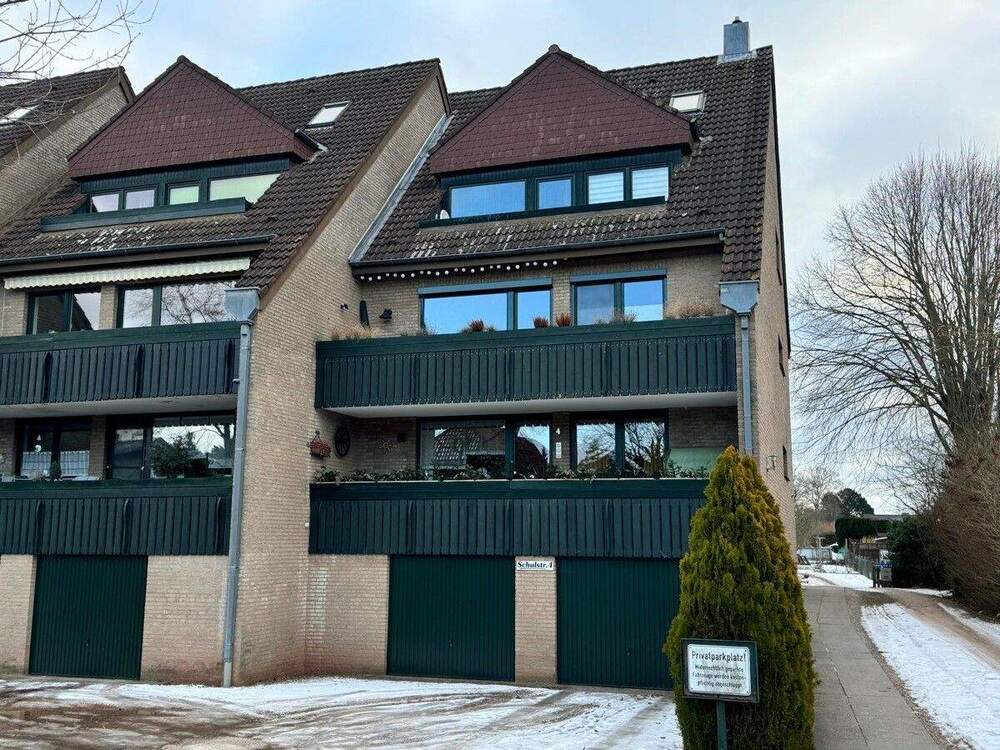 Thumbnail-Vermietete Eigentumswohnung über zwei Ebenen, Balkon und Garage in 23689 Pansdorf