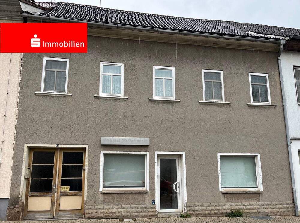 Thumbnail-Reizendes Wohn- und Geschäftshaus in Greußen sucht Eigentümer mit Tatendrang und Visionen!