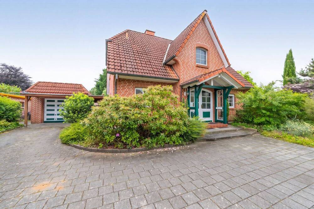 Thumbnail-Reizvolles Einfamilienhaus mit gewachsenem Garten in ruhiger Sackgassenlage