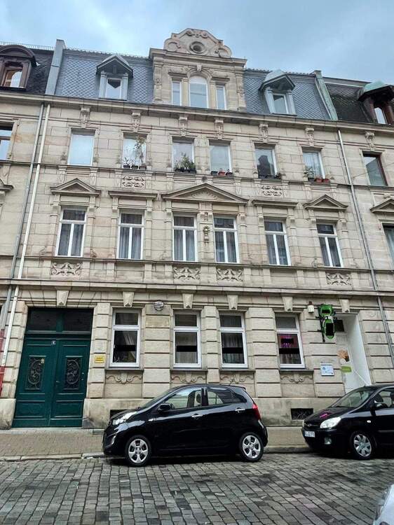 Thumbnail-Am Fürther Stadtpark! Gewerbeeinheit und 2 Zi.-Whg. zu Verkaufen - Schöne Gewerbefläche mit ca. 138 m² im EG und 2 Zi.-Whg. mit ca. 55 m² im EG