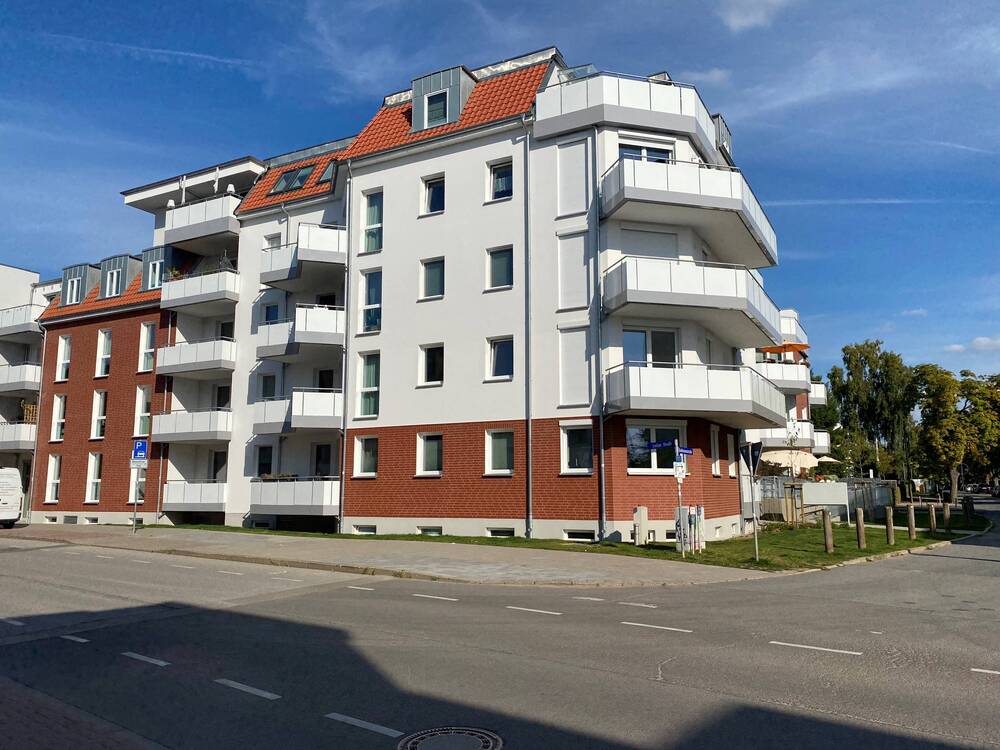 Thumbnail-Helle 4-Zimmer-Wohnung mit 2 Balkonen in Greifswald