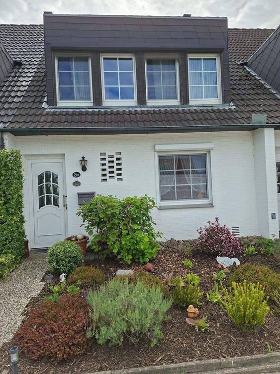 Thumbnail-Reihenmittelhaus in guter Lage in Kirchweyhe