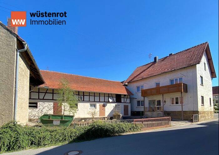 Thumbnail-Viel Potenzial! Einfamilienhaus mit Nebengebäuden in Zapfendorf-Oberoberndorf