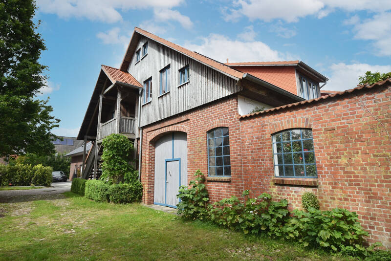 Thumbnail-Spezialobjekt mit viel Liebe zum Detail - Zwei Wohneinheiten und Halle für Individualisten