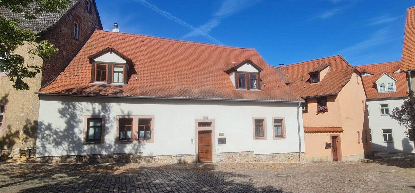 Thumbnail-Charmantes Reihenmittelhaus in der historischen Altstadt von Querfurt mit Burgblick