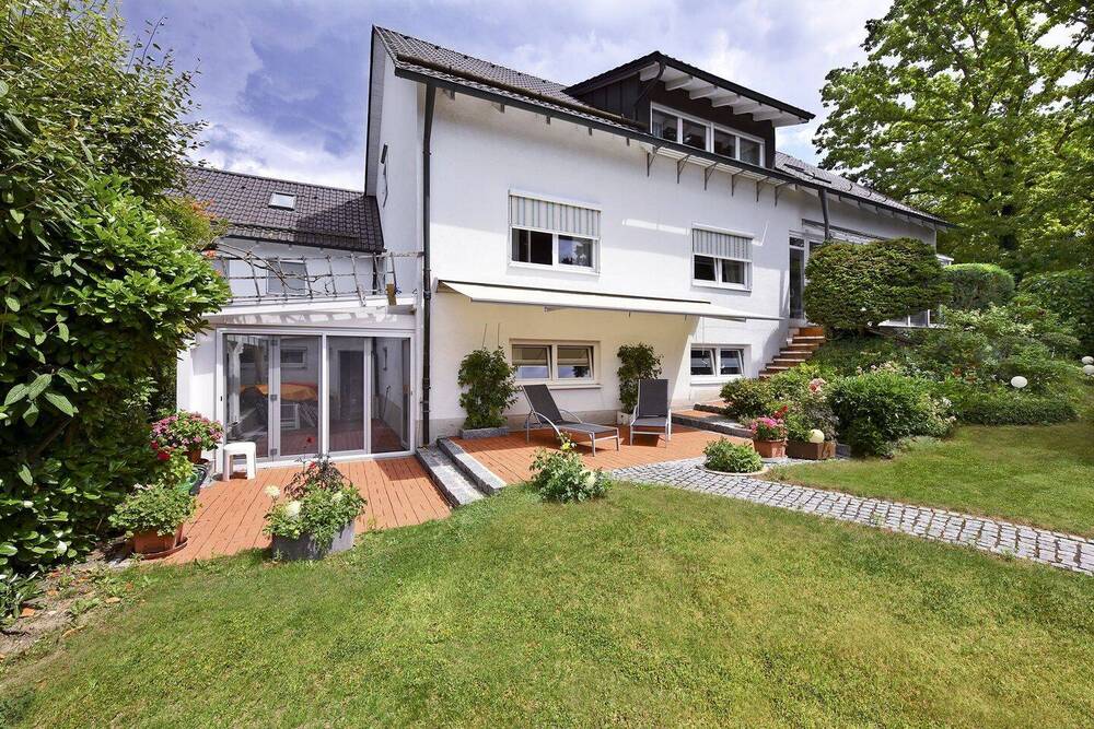 Thumbnail-Wohnen mit Weitblick - großzügiges Anwesen mit bis zu drei Wohneinheiten