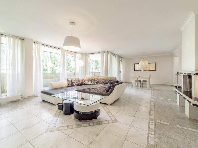 Thumbnail-Wohntraum im edlen Blankenese: Zwei großzügige Wohneinheiten zur vielseitigen Nutzung in idyllisch ruhiger Wohnlage