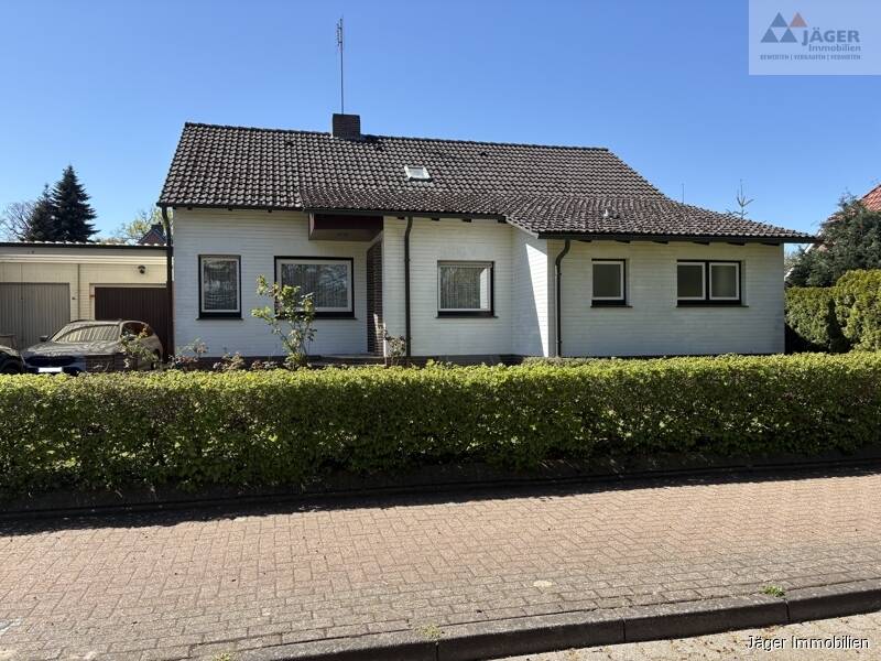 Thumbnail-Top-Lage: EFH mit Sanierungsbedarf